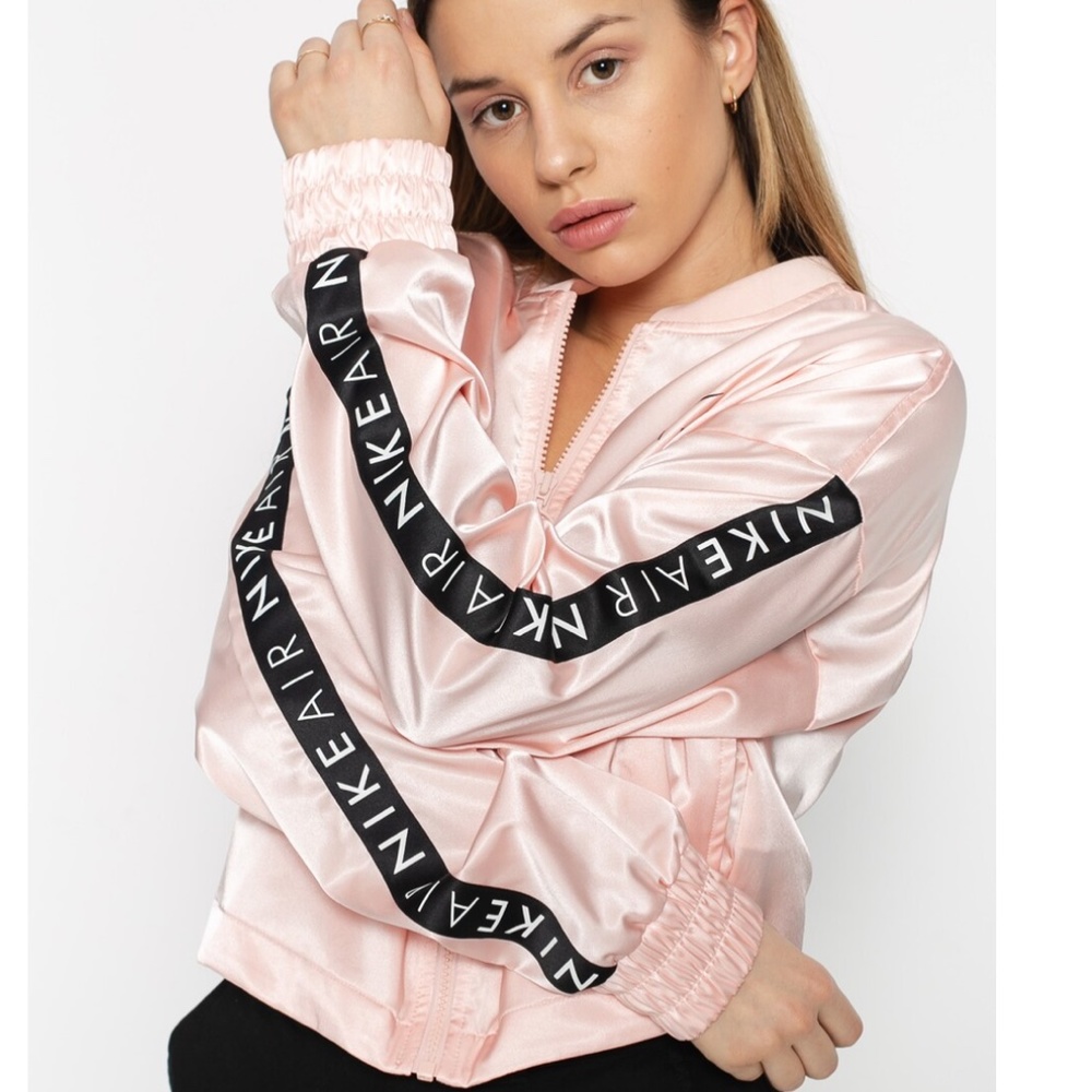 NIKE AIR Cropped Satin Track Jacket  Small